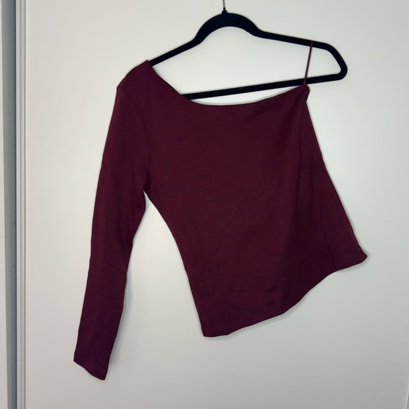KOTN - One-Shoulder Long-Sleeve Top KOTN - NEW - Picture 4 of 6